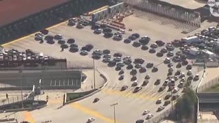 Police lose pursuit of suspect near the California-Mexico border. - reports