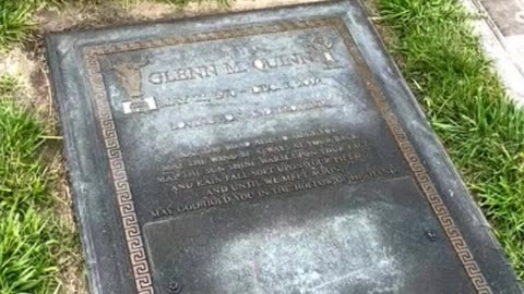 FAMOUS GRAVES - VOL. 585: GLENN QUINN