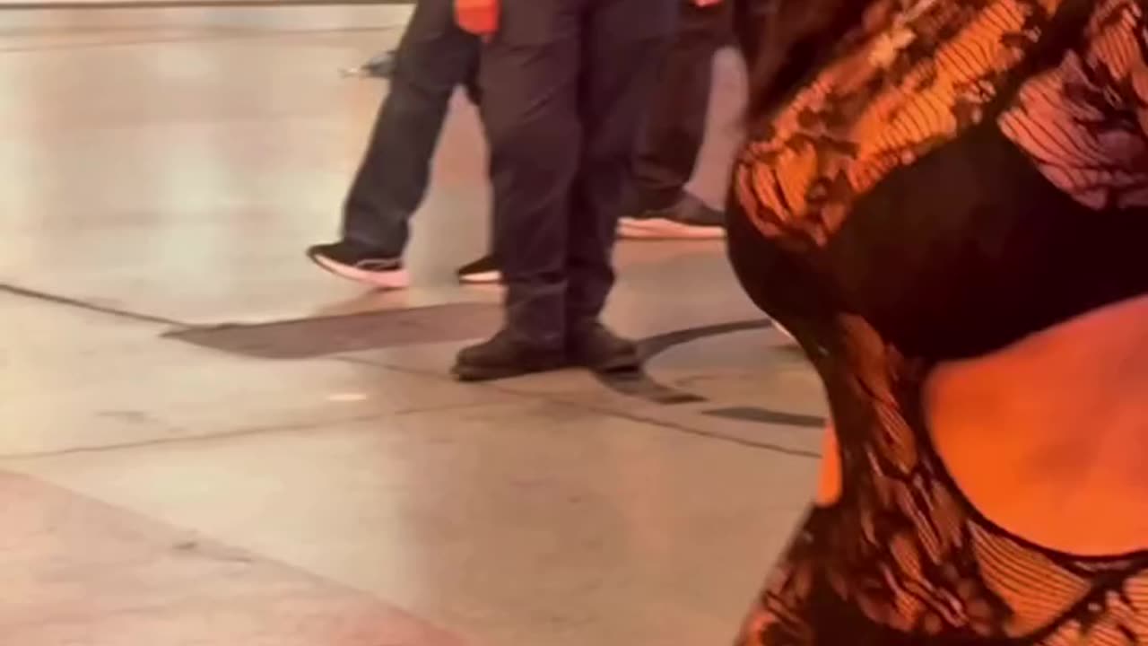 🍑 Curves With Confidence 💯🔥