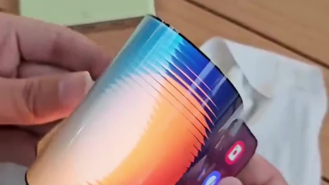 "Samsung's Flexible Screen Technology: Revolutionizing the Future of Displays