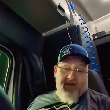 I'm an idiot #reallifetruckers #truckinlifestyle #trucking #ourtruckinglife