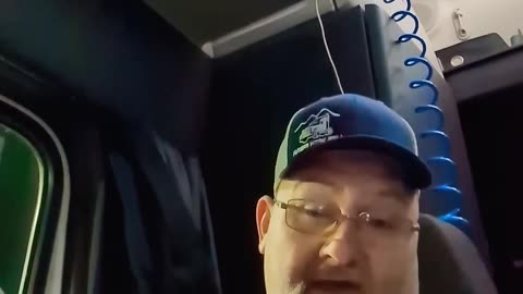 I'm an idiot #reallifetruckers #truckinlifestyle #trucking #ourtruckinglife