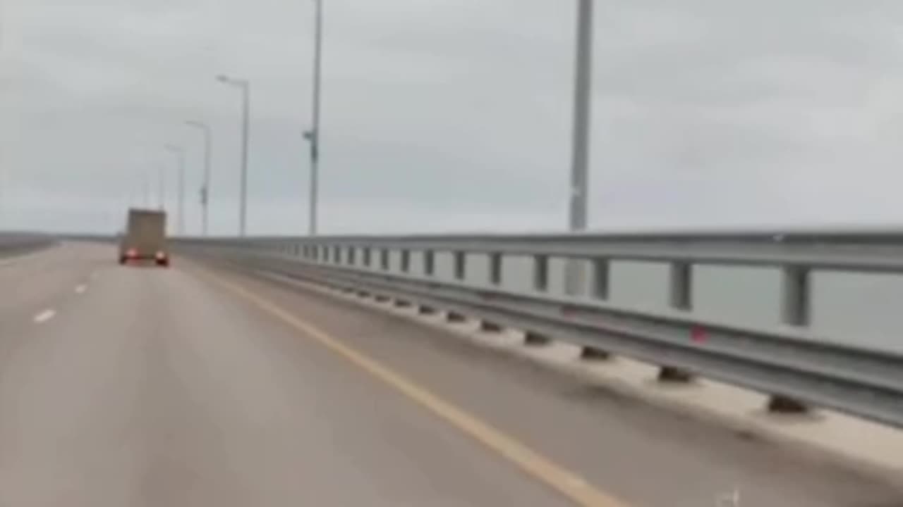 Crimean Bridge Radio Station Asks for People to Stay Away and to Not Use Bridge