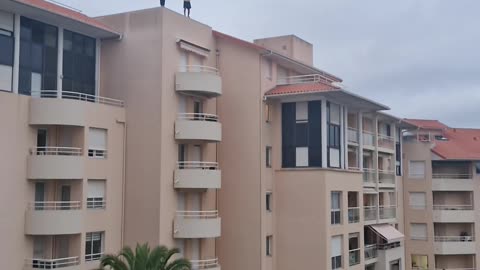Crazy Jump From the Roof Into a Pool