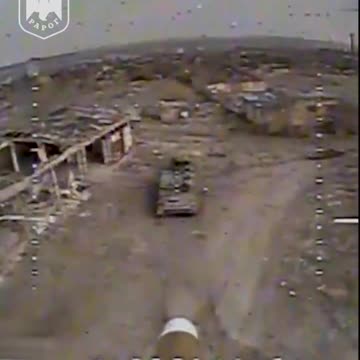 Ukrainian Drones Square Up On 152mm Heavy Gun