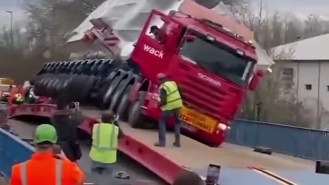 And this is why they were half the price of the other movers😅😱