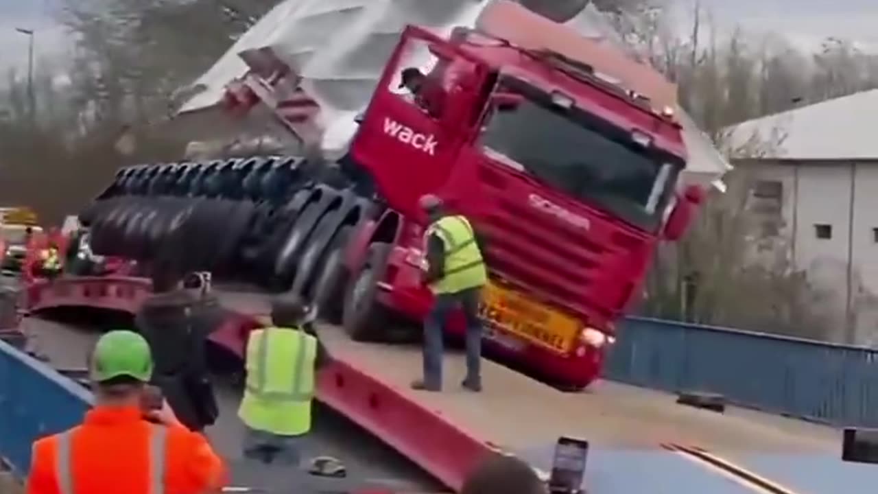 And this is why they were half the price of the other movers😅😱