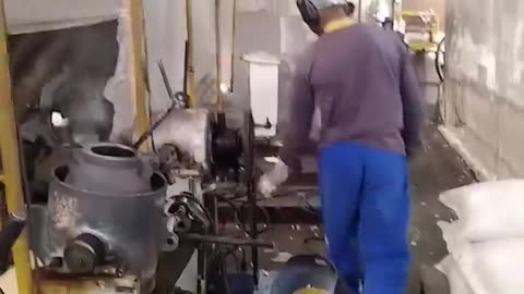 A look at how popcorn is popped in this popcorn factory