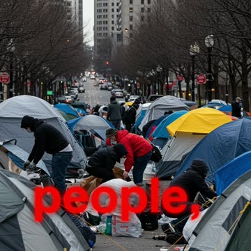 Trump demands homeless people 'immediately' move out of Washington DC