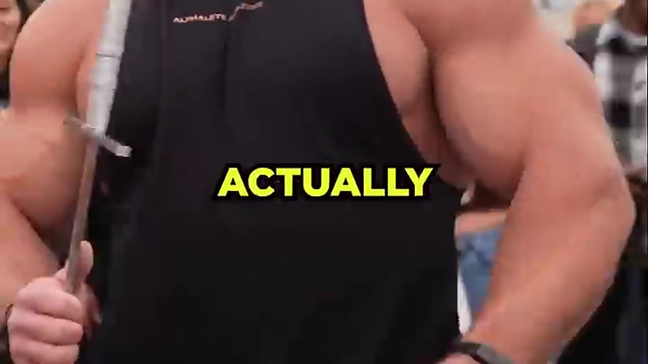 300lbs Bodybuilder VS King Arthur’s Sword