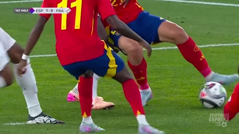 "Lamine Yamal defeats Mbappé in a crazy match and proves that he is the rising talent of the moment"