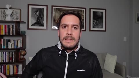 Os socialistas dizem "redistribuir riqueza", mas o que eles conseguem é: 1. Destrua a iniciativa privada 2. Empresas quebram 3. Destroem o aparelho produtivo 4. Eles arruínam os salários 5. Criar parasitas de estado