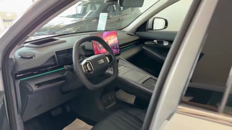 2025 Geely EX5 - Affordable Electric SUV Challenge to Tesla Model Y