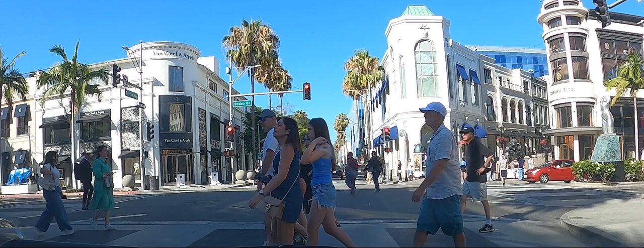 Beverly Hills 7/7/25 eight days without chemtrails first time in 20 years. 🤯 check for more in the description area..