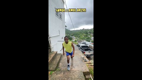 LUNGE + KNEE DRIVE