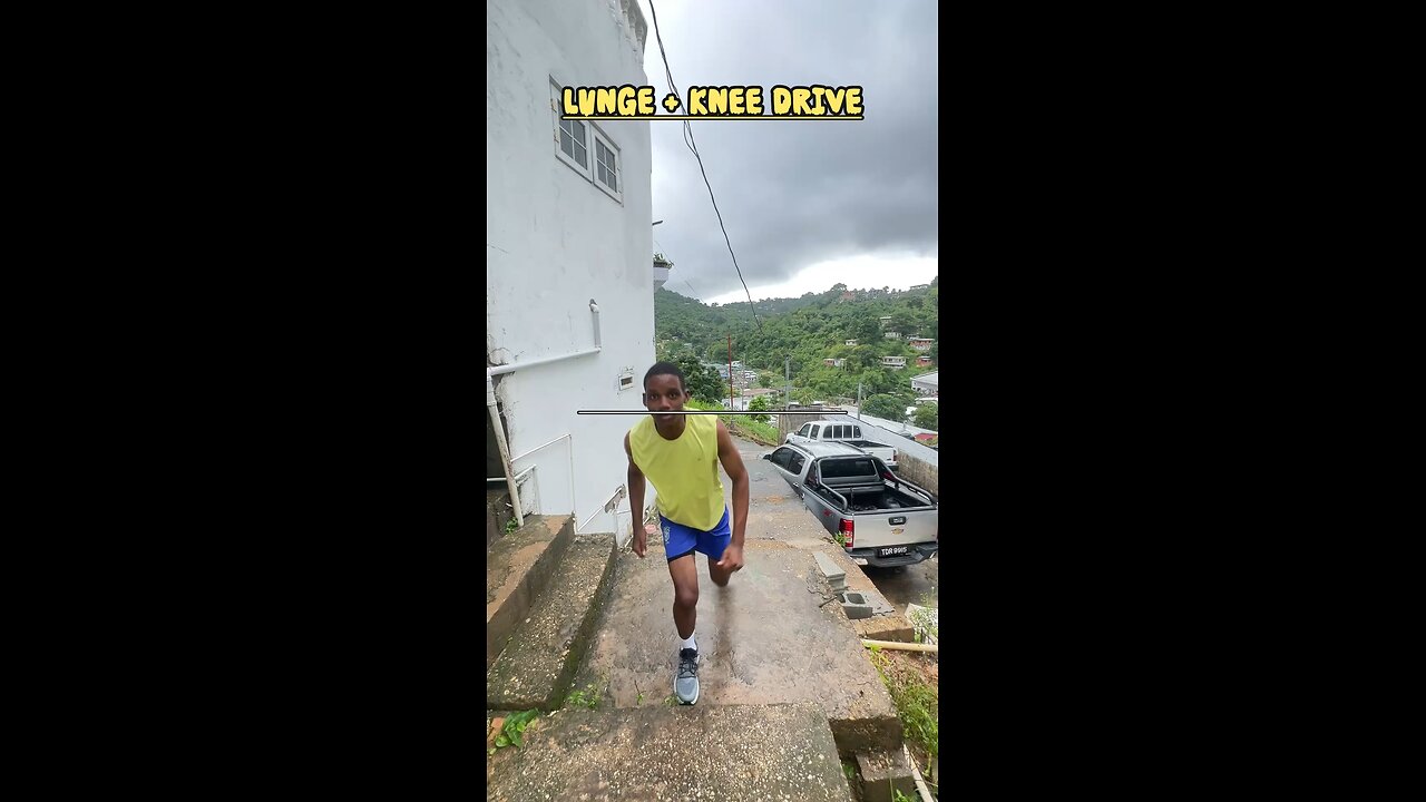 LUNGE + KNEE DRIVE