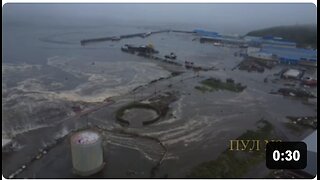 After 8.8 magnitude quake off Russian Coast - 3 TSUNAMI waves hit