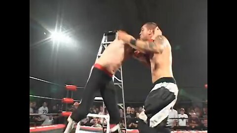 (2007.09.15) The Briscoes vs Kevin Steen (Owens) & El Generico (Sami Zayn) - Ladder War - ROH