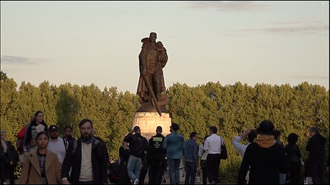 Russian War Song am Tag des Sieges Berlin-Treptow 9. Mai 2025
