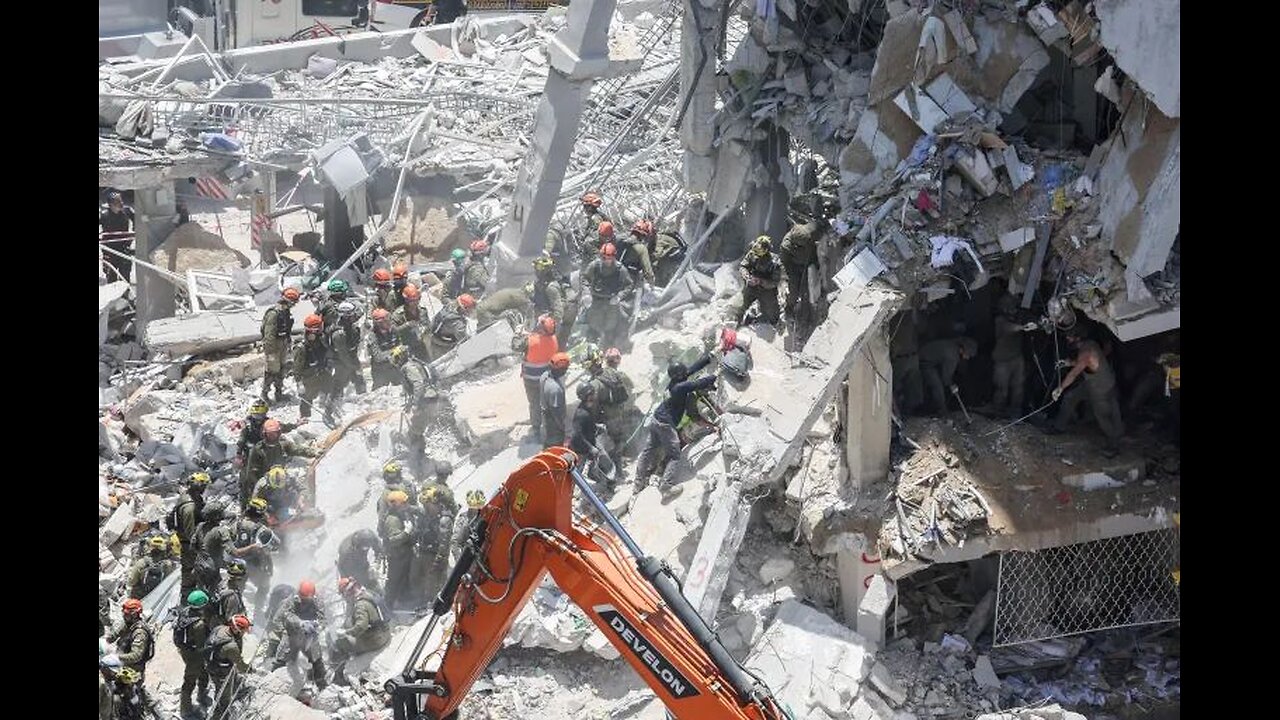 Raid missilistici dell'Iran a Tel Aviv e Haifa