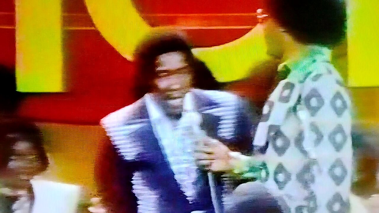 The O'Jays Backstabbers 1972 Soul Train+ Interview
