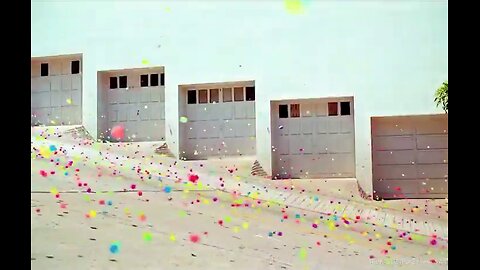 Sony dropped 250,000 colorful bouncy balls down the streets of San Francisco in 2005