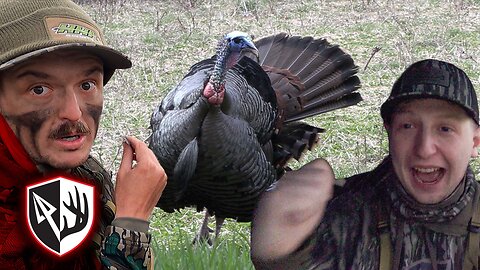 TWO Illinois Bow Birds | Turkey Hunting Heaven?