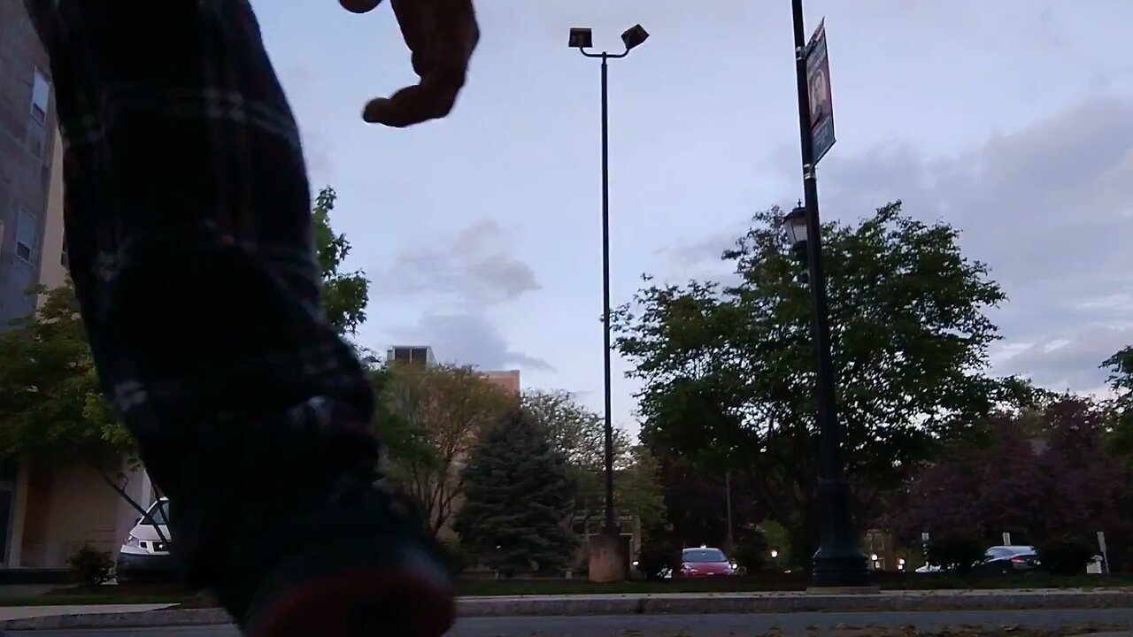 1st time on a E-skateboard... I made the song myself too