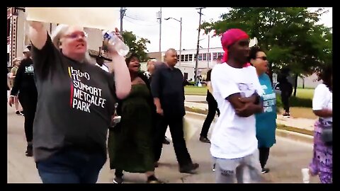 Fight For FOOD JUSTICE: Milwaukee Residents Fight Against Closing Grocery Store
