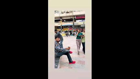 ओये भिखारी नही हु