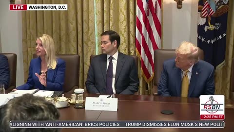 🚨 BREAKING: Trump GOES OFF on Reporter Over Jeffrey Epstein Question