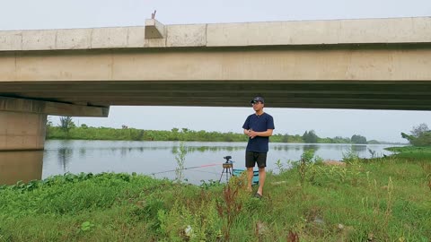 Rudd Spin Fishing in Lake Grass Lines