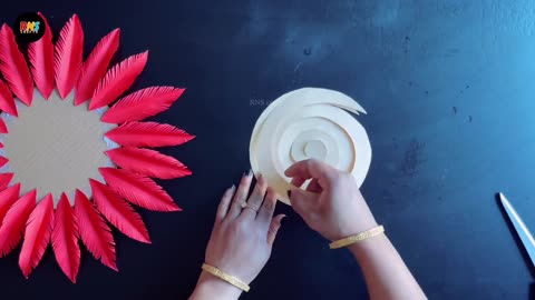 Beautiful and Easy Paper Wall Hanging / Paper Craft For Home Decoration / Unique Wall Hanging / DIY