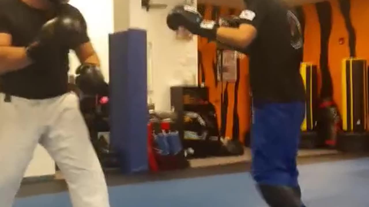 Kickboxing Sparring