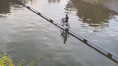 1 game often appears in tourist areas in Western Vietnam