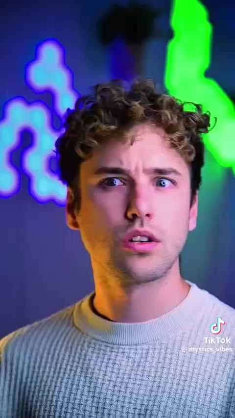 More and more people are questioning how to get past the Antarctic ice wall!