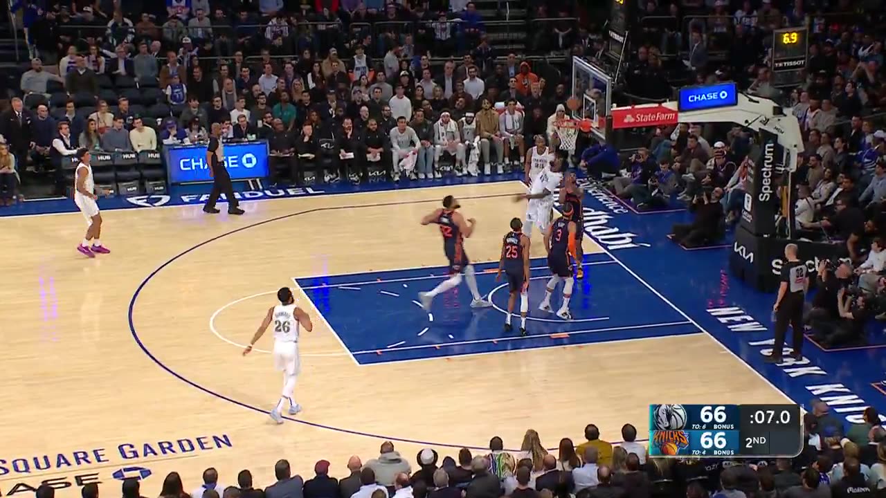 NBA NAJI MARSHALL ENDS THE FIRST HALF WITH 28 POINTS ‼️ ...on 13-15 from the field 🔥