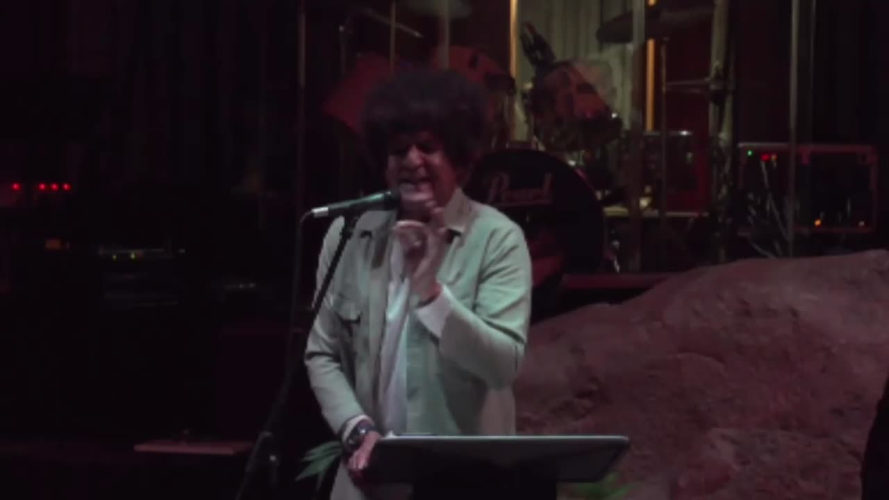 2025-10-18 Momentum 25 Fri @Hotl with Ps Pieter