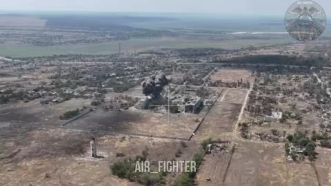 ✈️ Ukrainian MiG-29 using GBU-62 bombs destroyed enemy assault groups.