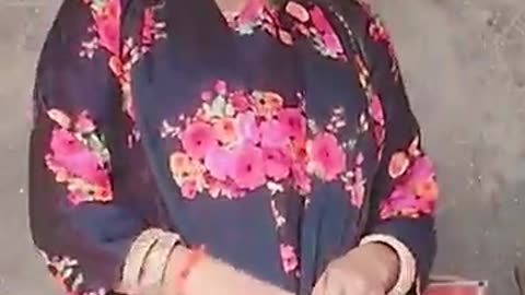 Pata nahin Garmi mein un logon ka kya hal ho raha hoga