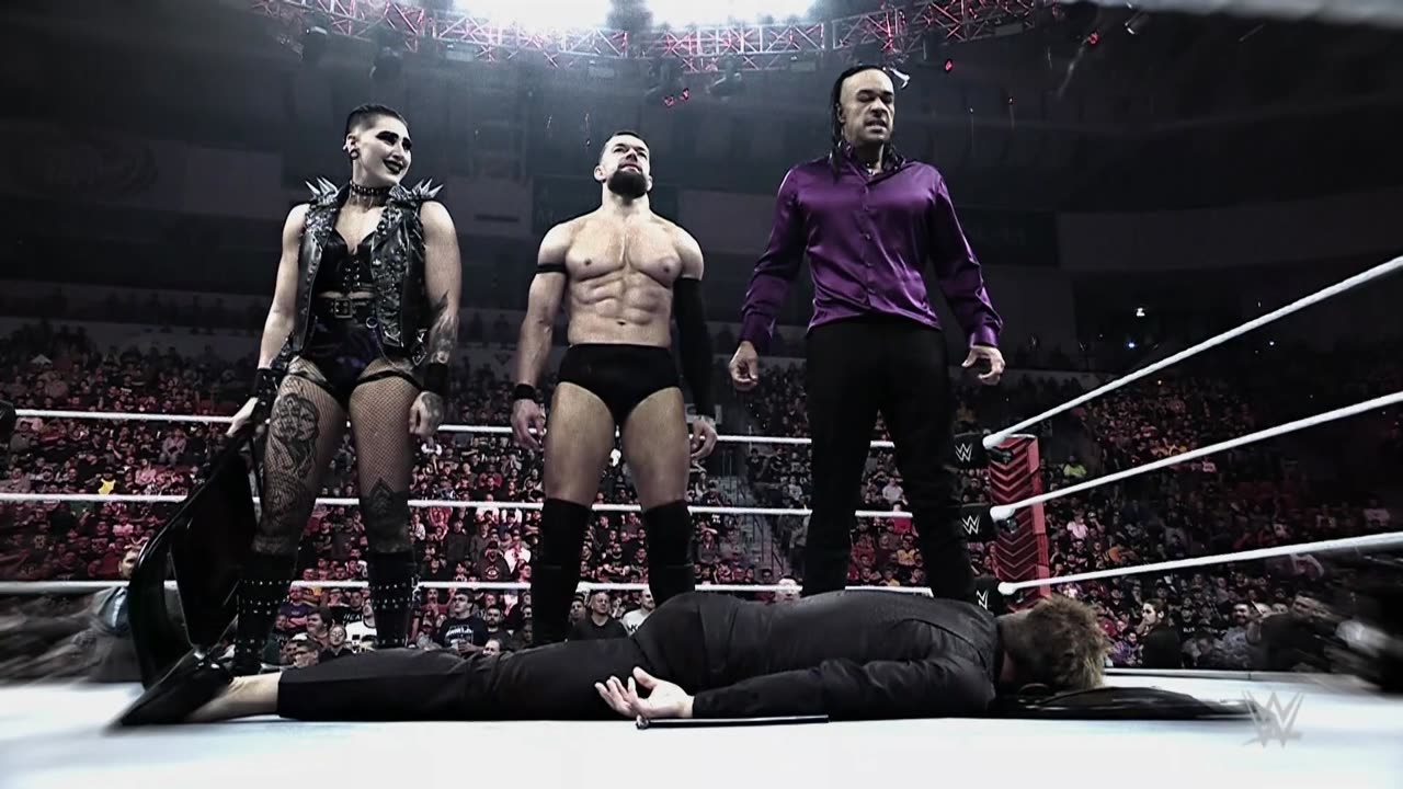 Finn Bálor and The Judgment Day unleash a vicious attack on Edge: Raw, June 13, 2022 @wwefree