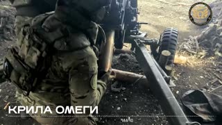 Deadly Accurate Fire from Ukrainian Field Gun Sends Rounds into Russian Trench