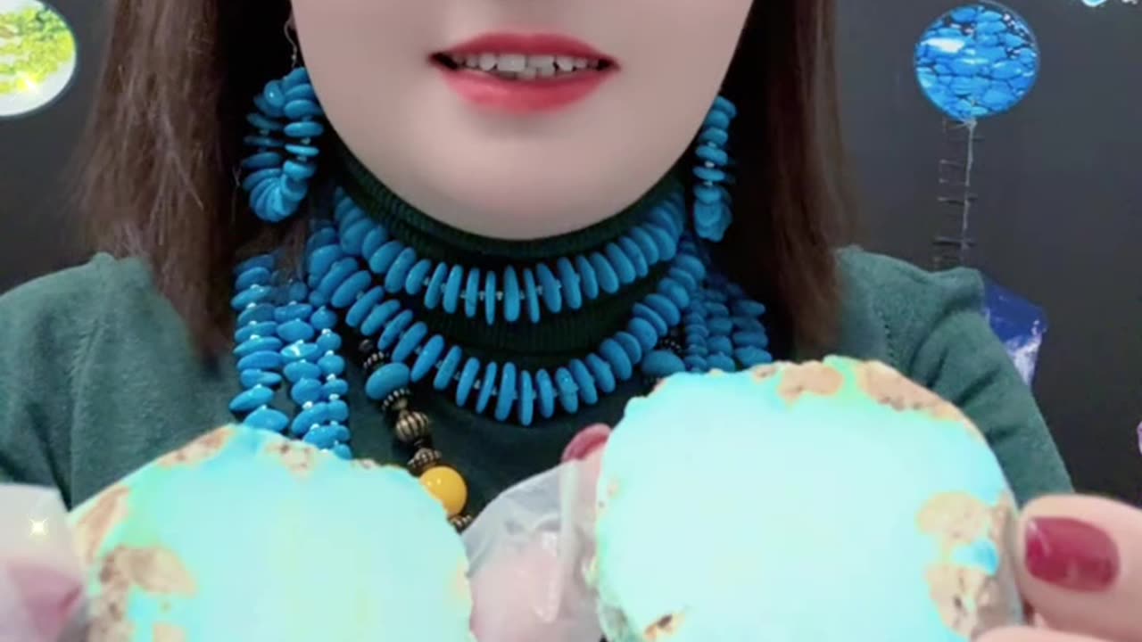 250604-6 Turquoise Rough: Cut Open a Hundred-Million-Year Time Capsule with One Slice