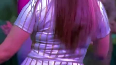 رقصات فاخرة