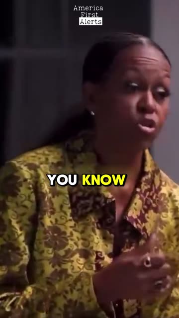 Michelle Obama's 'Struggle' Face: Living in Mansions is SO Hard! #maga