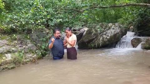 Honduras: Six Tolupan got baptized today in Flower Mountain!