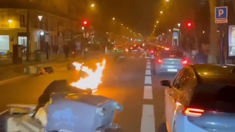 BREAKING_ Paris is in a complete state of chaos - MEDIA SILENT
