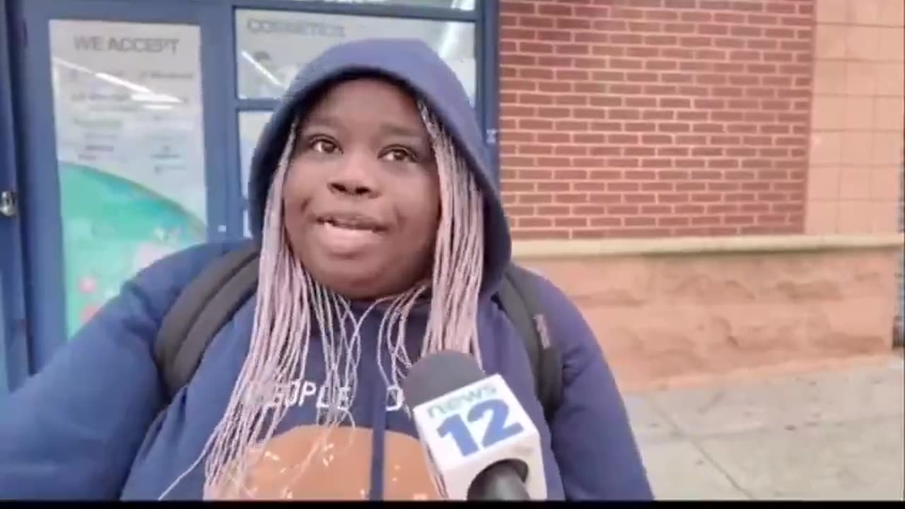 This snap benefits user claims she is “starving”