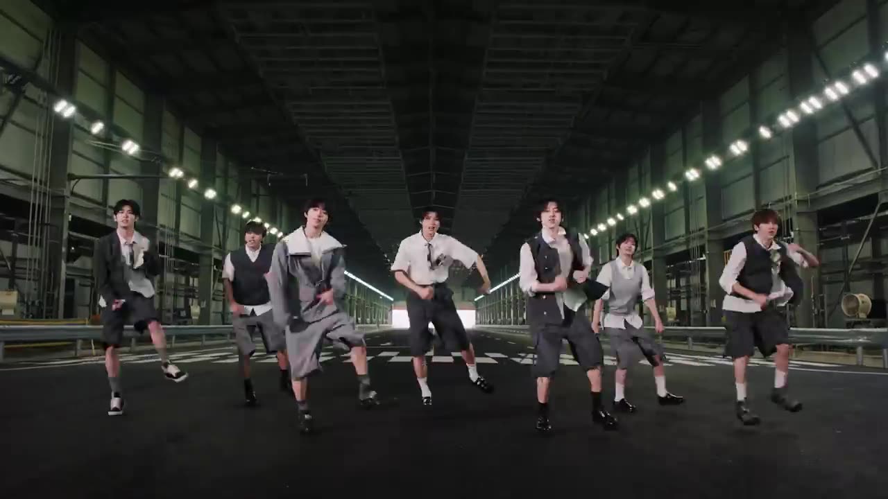 KickFlip(킥플립) "FREEZE" M/V (Performance ver.)