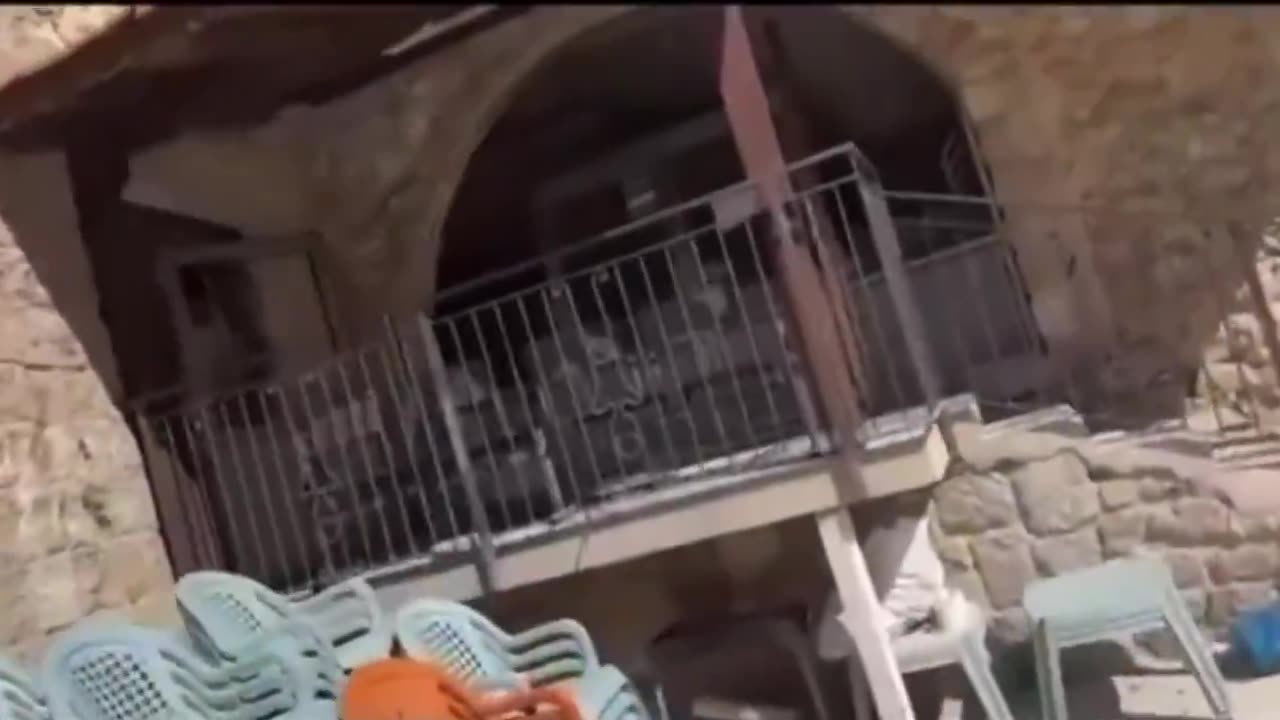 Irán ataca la mezquita Al-Jarina en Haifa (Israel) con 25 misiles balísticos